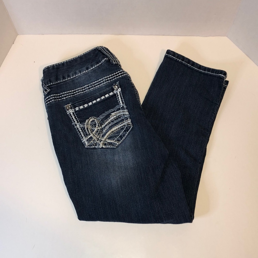 Maurice’s Denim Capris with White Stitching - Picture 4 of 8